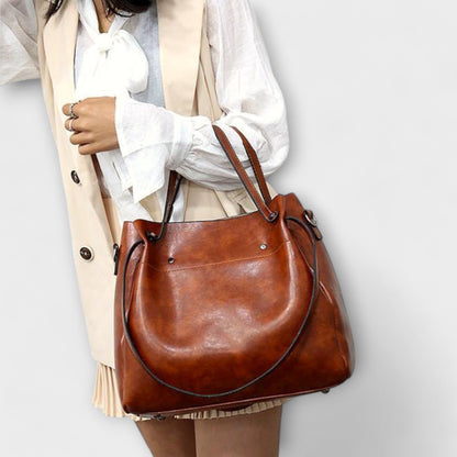 Holly | Women's Pocket Bag — Willow & Wren Melbourne