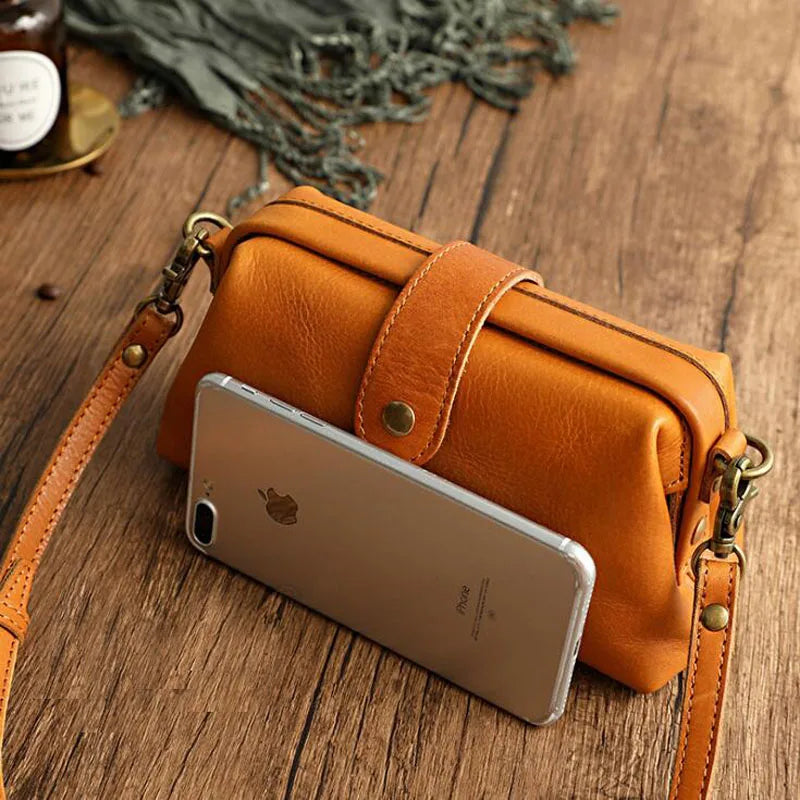 Lottie | Women's Stylish Shoulder Bag — Willow & Wren Melbourne