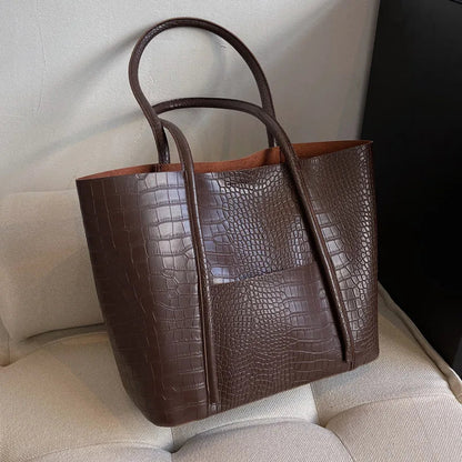 Hazel | Women's Refined Shoulder Bag — Willow & Wren Melbourne