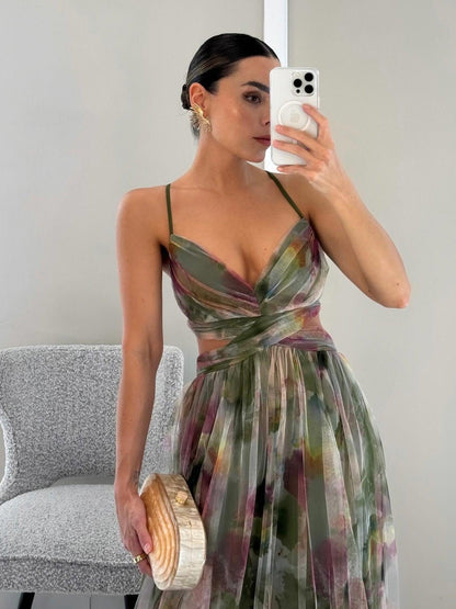 Betsy | Women's Floral Printed Maxi V-Neck Dress — Willow & Wren Melbourne