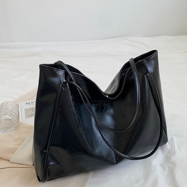 Hazel | Women's Hobo Shoulder Bag — Willow & Wren Melbourne