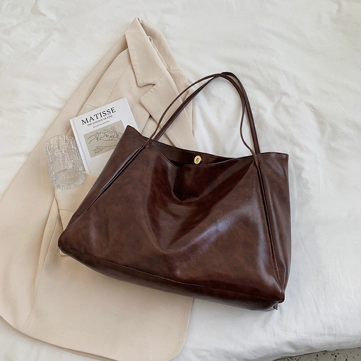 Hazel | Women's Hobo Shoulder Bag — Willow & Wren Melbourne