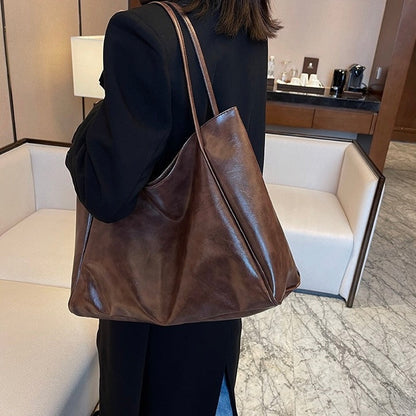 Hazel | Women's Hobo Shoulder Bag — Willow & Wren Melbourne