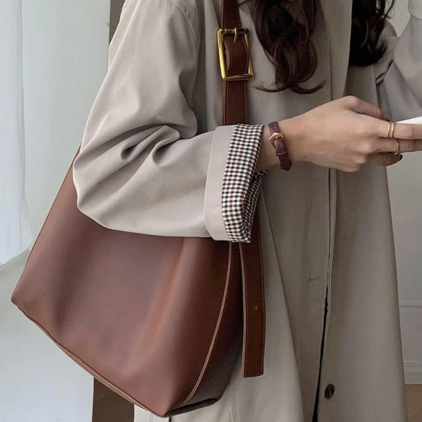 Ivy | Women's Adjustable-Strap Shoulder Bag — Willow & Wren Melbourne